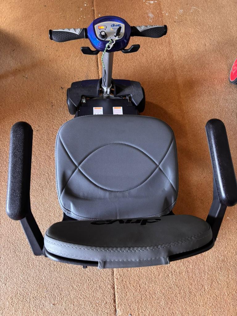 Electrische scootmobiel in nieuw staat met garantie, Diversen, Brommobielen en Scootmobielen, Ophalen, Nieuw, 16 t/m 25 km, 16 km/u of meer