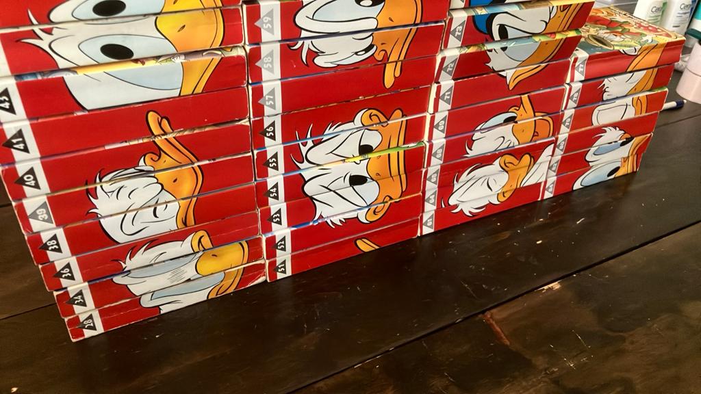 Donald Duck Dubbel pockets 35 delen, Boeken, Meerdere stripboeken, Ophalen of Verzenden, Gelezen