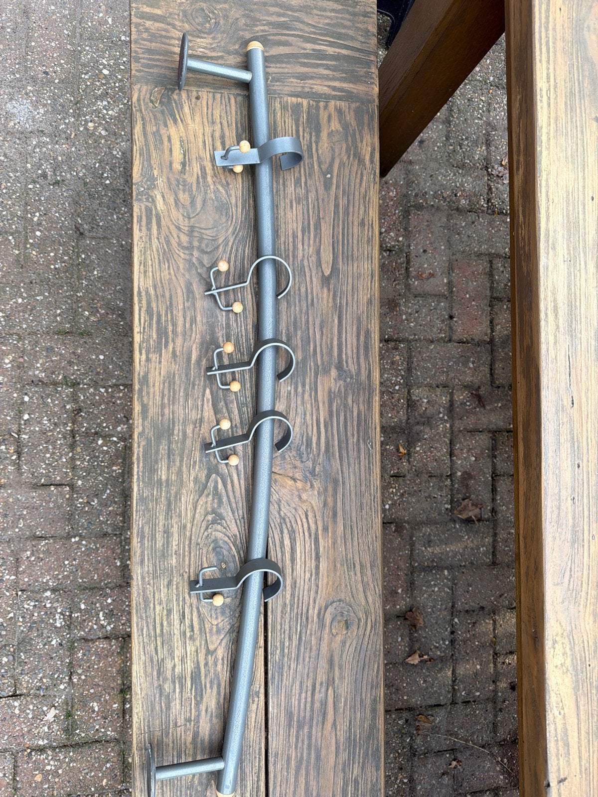 Metalen wandkapstok met haken en houten details, Gebruikt, Minder dan 100 cm, Metaal, Ophalen