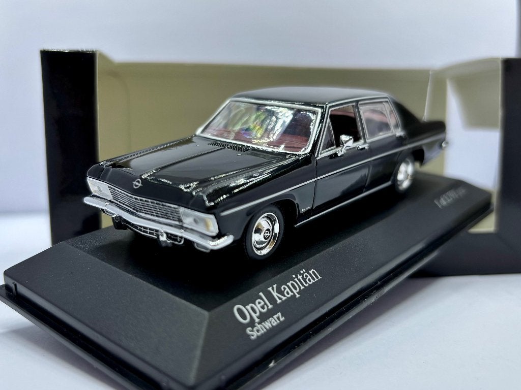 1:43  Opel kapitaen 1969-77, Ophalen of Verzenden, Zo goed als nieuw, Auto, MiniChamps