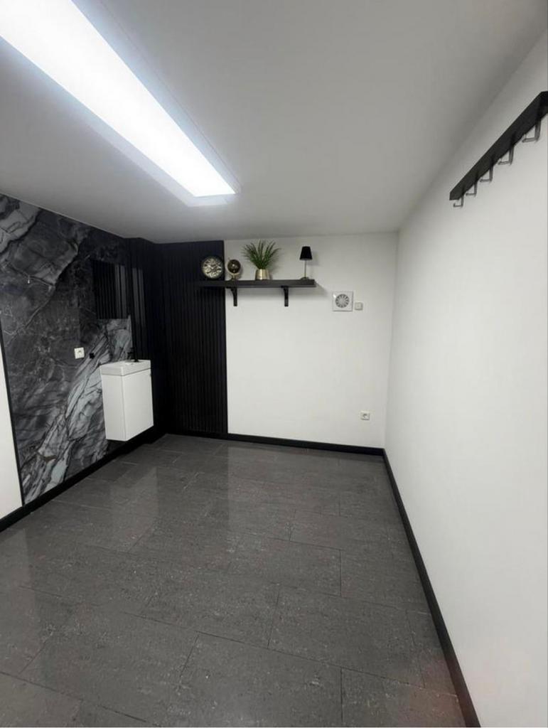 Werk ruimte te huur rotterdam zuid Working room for rent, Huizen en Kamers, Rotterdam