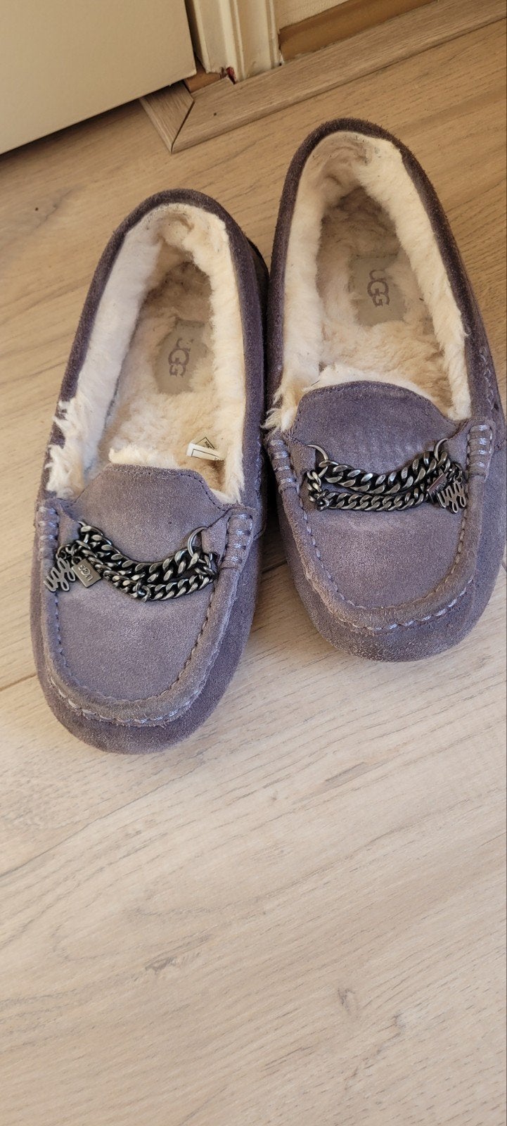 Ugg pantoffel grijs maat 38, Ophalen of Verzenden, Gedragen, Ugg, Pantoffels of Sloffen
