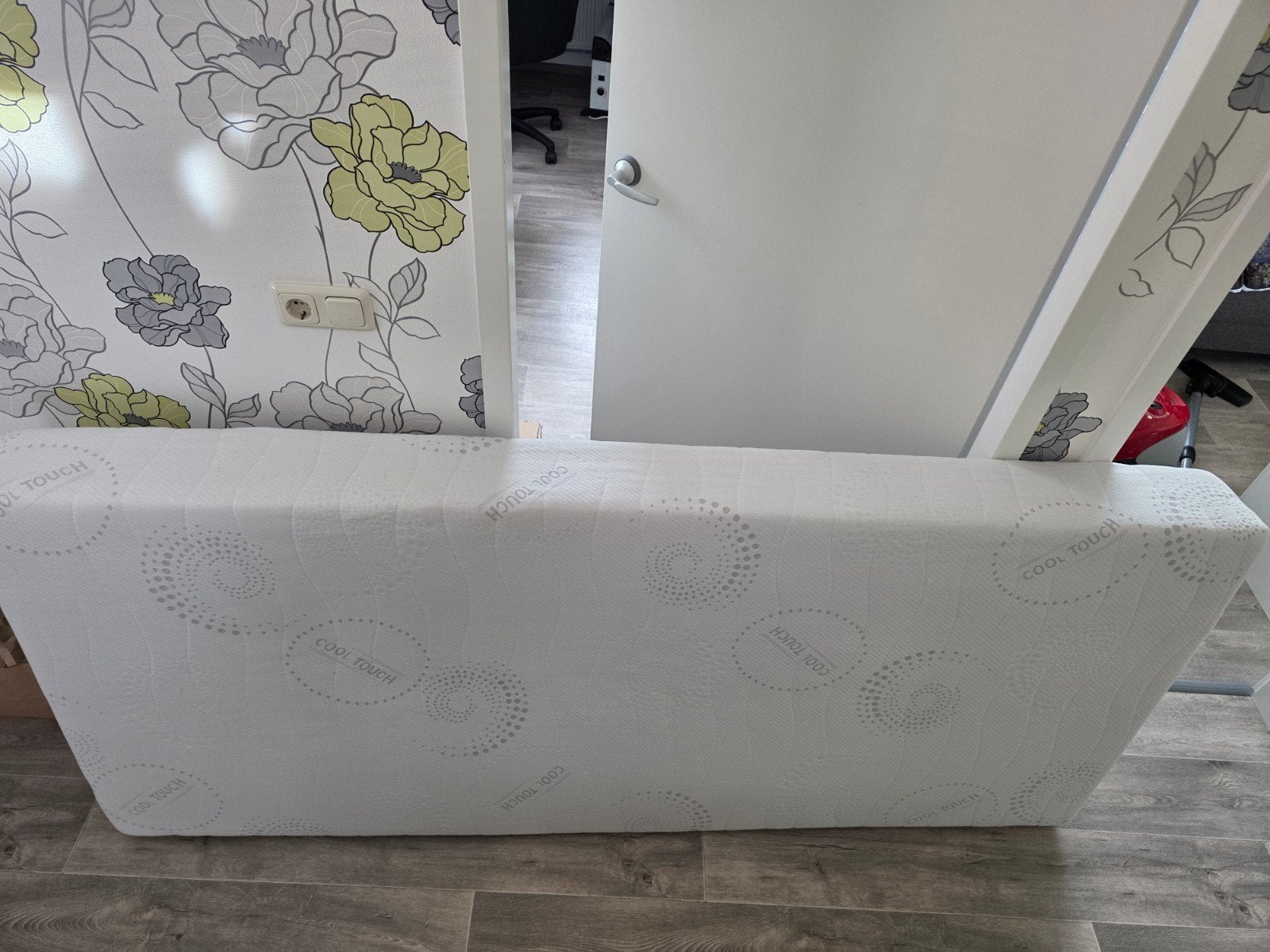 Nieuw cool touch matras 210x90, Ophalen, 90 cm, Eenpersoons, 210 cm