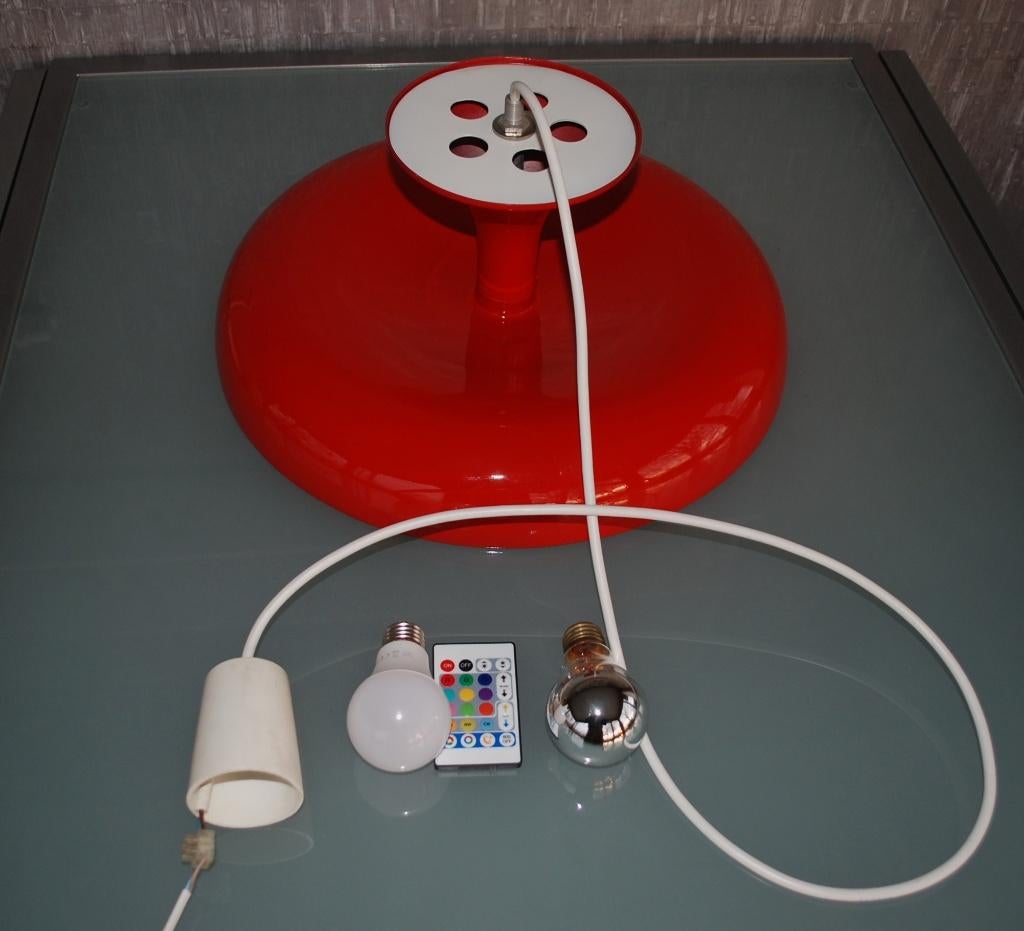 UFO Vliegende schotel Plafondlamp van ontwerper Tibor Nádai., Antiek en Kunst, Ophalen of Verzenden