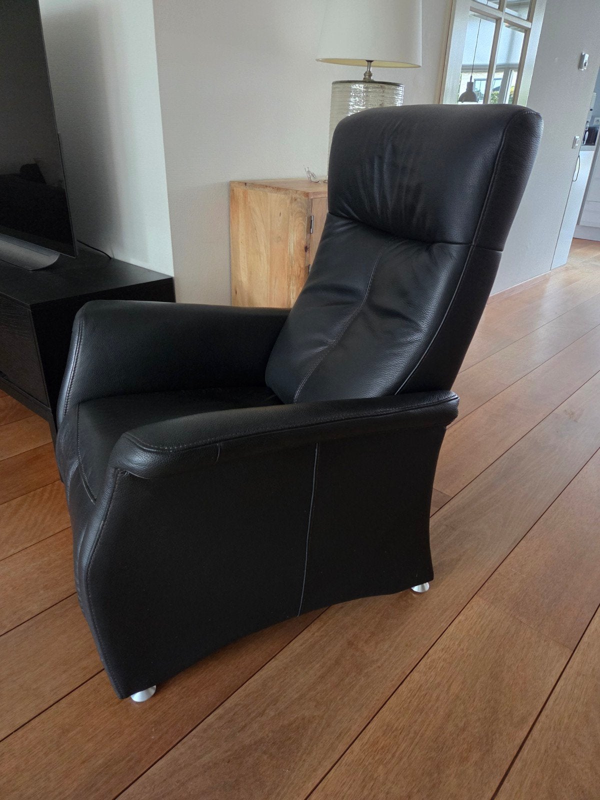 Zware leren relax stoel, Ophalen, 75 tot 100 cm, Leer, 50 tot 75 cm