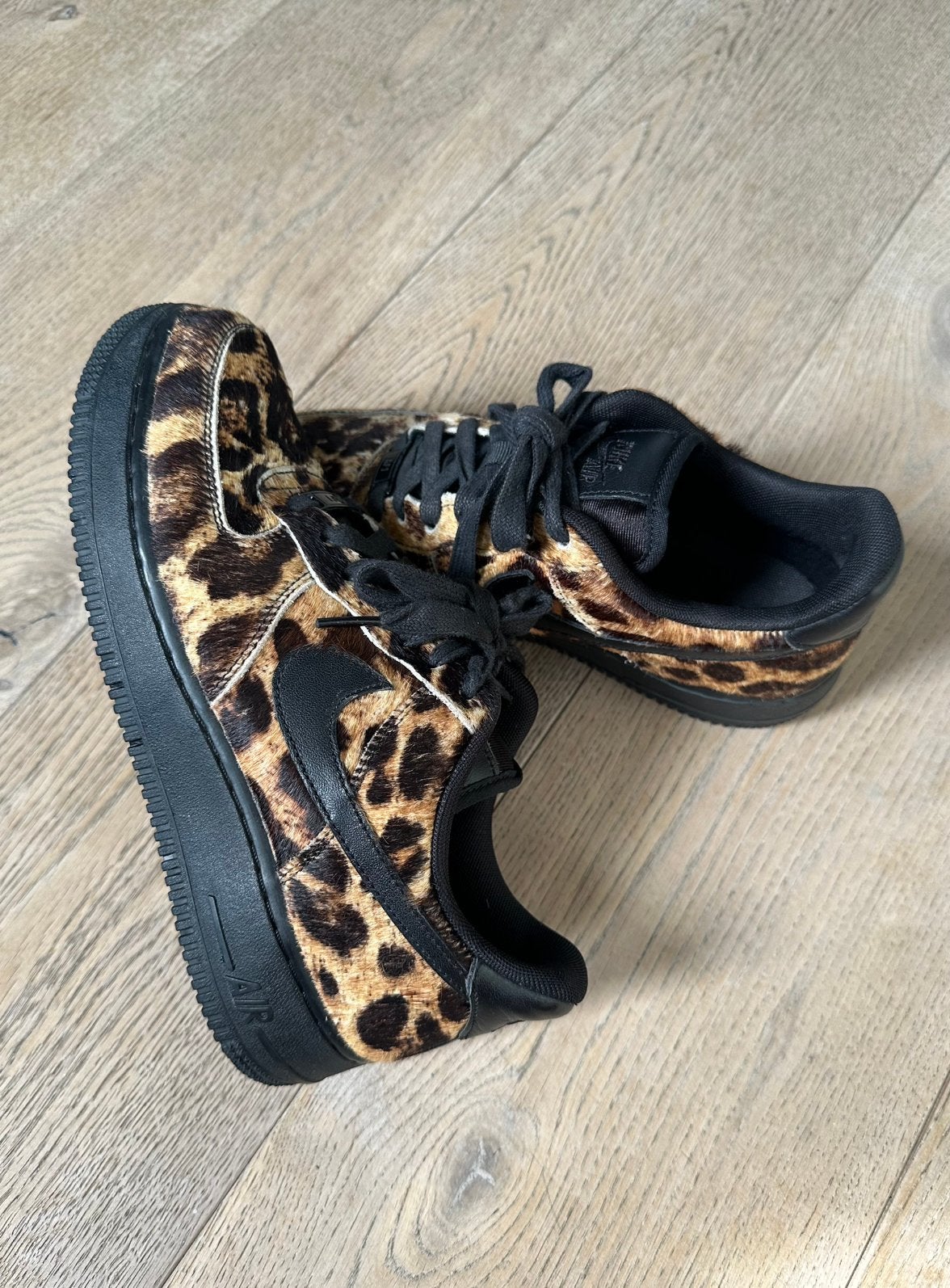 Nike Air Force 1 LX Luipaard Print Limited Edition Dames(39), Zwart, Ophalen of Verzenden, Sneakers of Gympen, Zo goed als nieuw