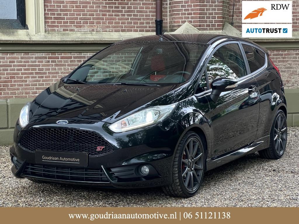 Ford Fiesta ST2 182pk | Cruise | Dealeronderhouden | Netjes, Voorwielaandrijving, 1063 kg, Zwart, 4 cilinders