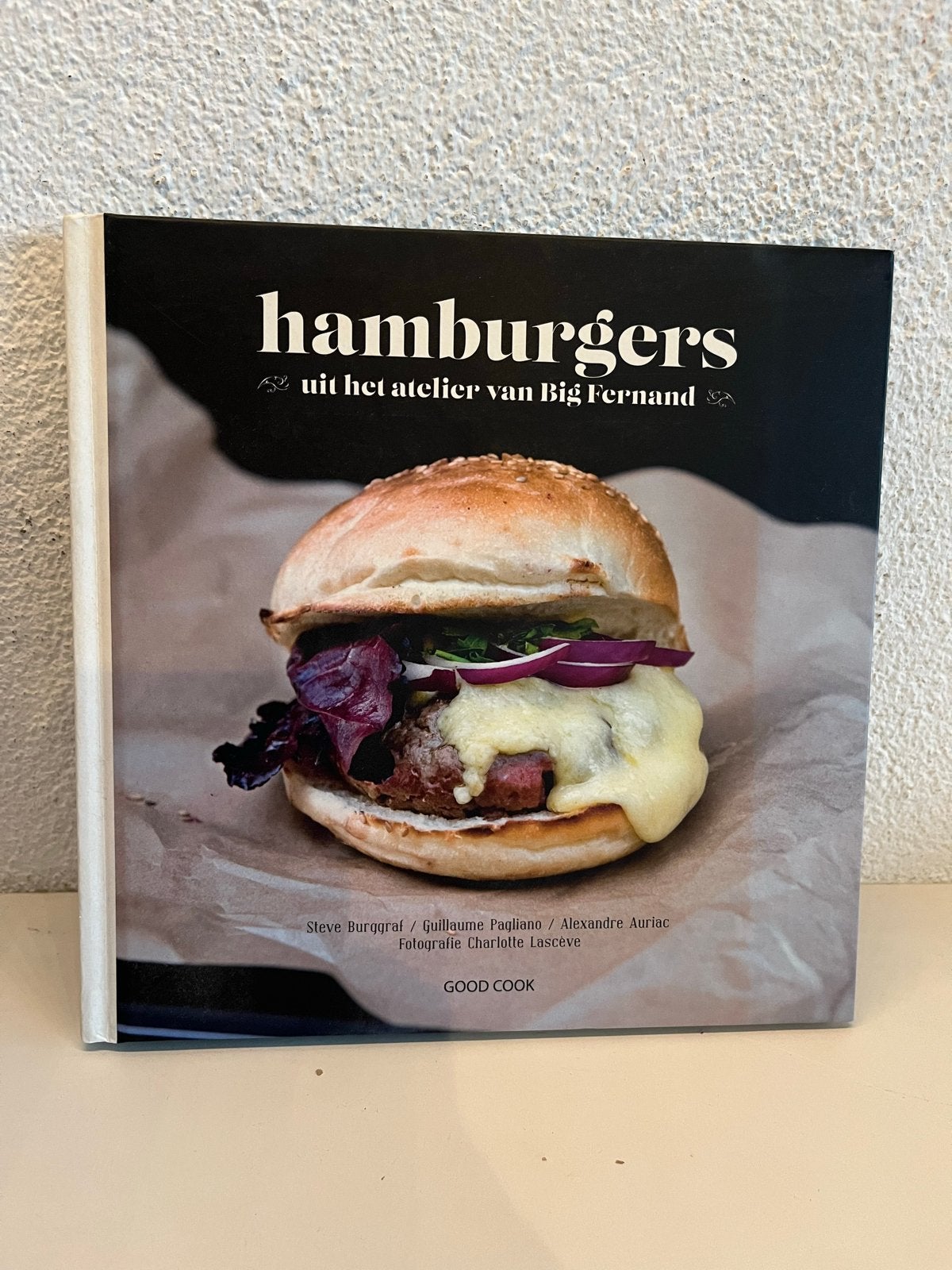 Hamburgers uit het atelier van Big Fernand kookboek, Ophalen of Verzenden, Zo goed als nieuw, Overige gebieden, Hoofdgerechten