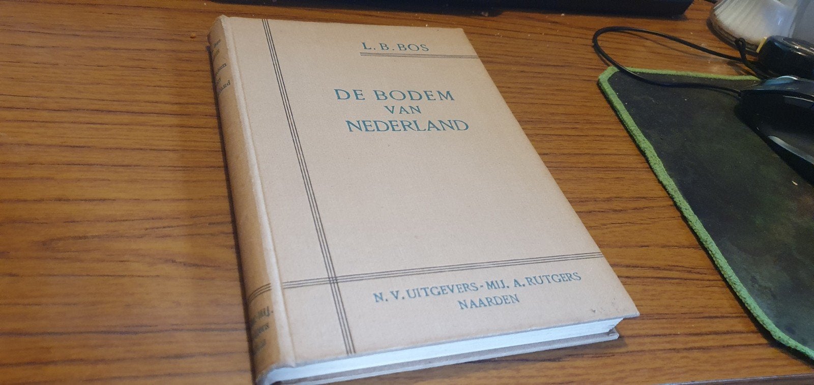 De bodem van Nederland  - L B Bos - 1939, Ophalen of Verzenden, Gelezen, L B Bos