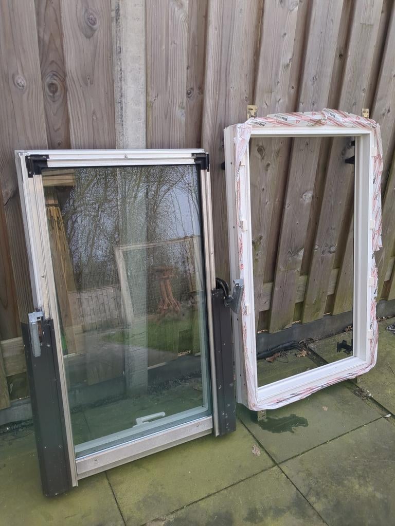 Kunststof Dakraam 118x74 Roto Frank 647 kcw, Ophalen, Gebruikt, Minder dan 80 cm, Dubbelglas