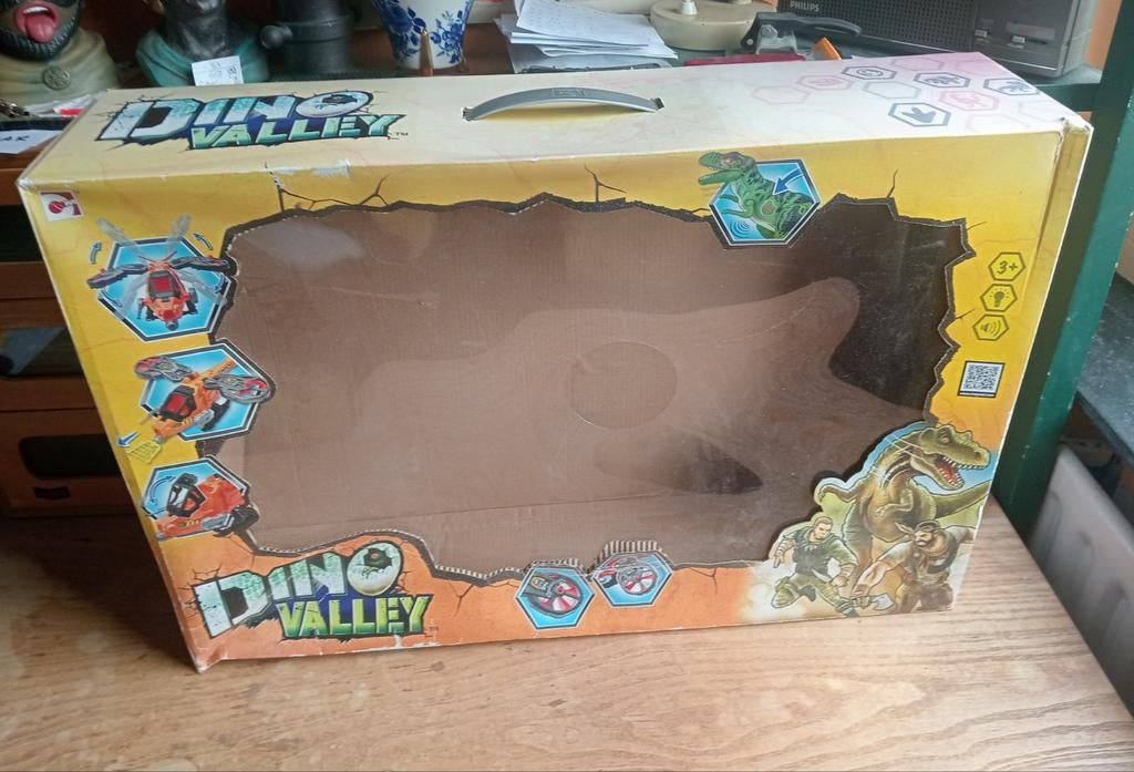 Niet ophalen! Chap mei dino valley helicopter 2018 box ONLY, Verzamelen, Verzenden, Gebruikt