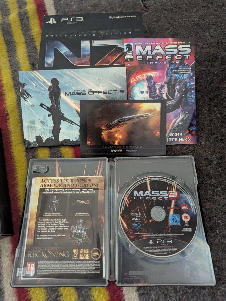 Mass Effect 3 N7 Collector's Edition PS3, Gebruikt, Vanaf 18 jaar, 1 speler, Ophalen of Verzenden