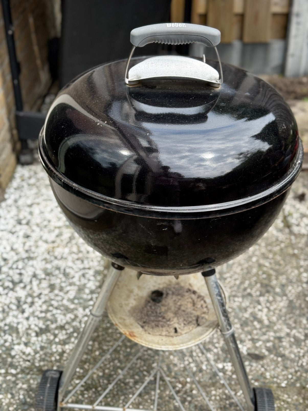 Weber 47cm barbecue - Grilrooster ontbreekt, Tuin en Terras, Houtskoolbarbecues, Gebruikt, Ophalen