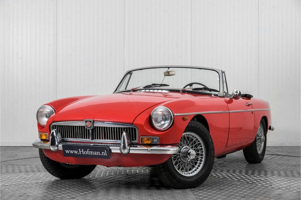 MG B . (bj 1965), Auto's, MG, B, Gebruikt, 4 cilinders, 952 kg