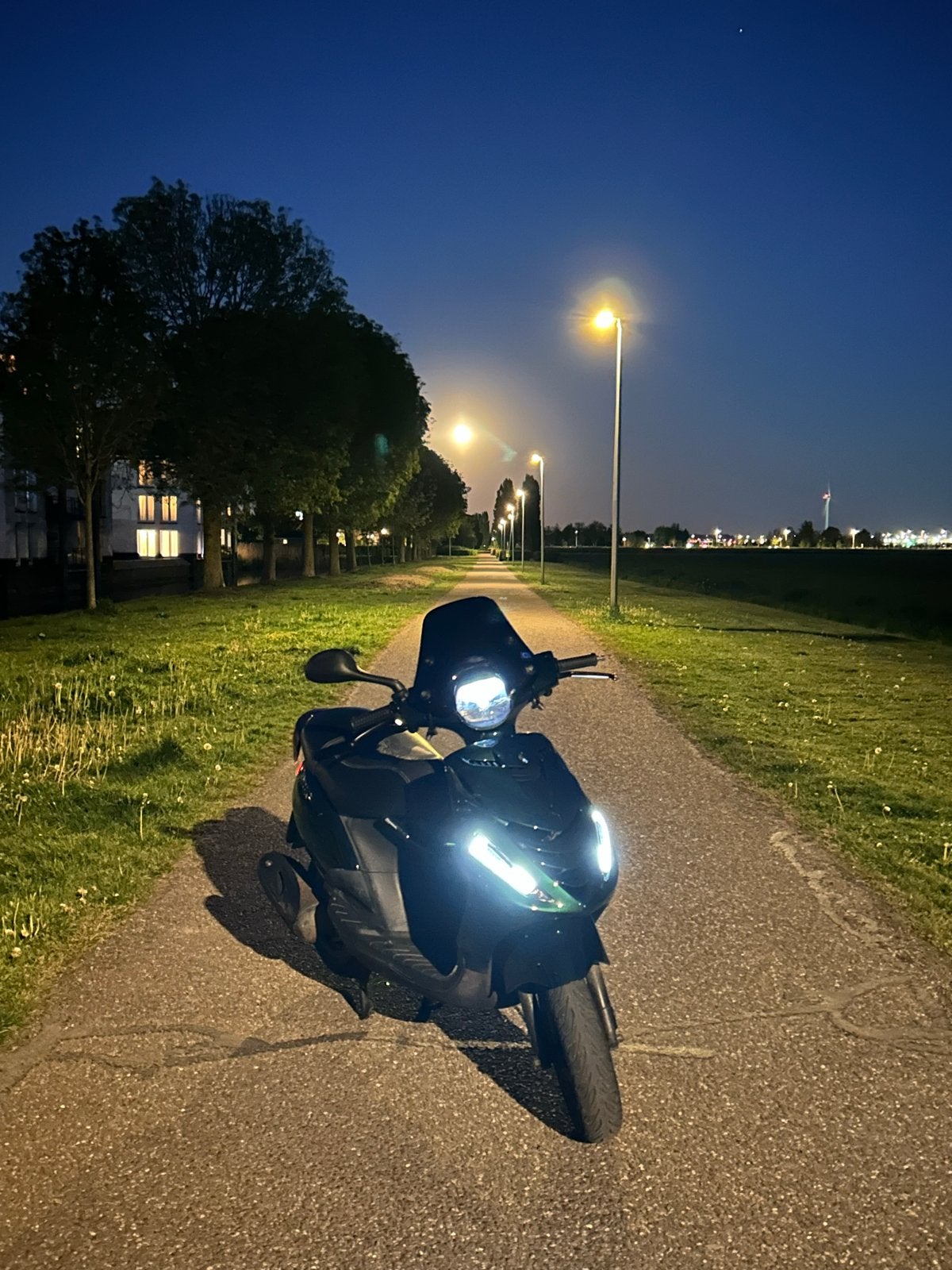 Piaggio Zip 50cc 4T 2017 Premium - Jaguar Green, Fietsen en Brommers, Ophalen, Gebruikt, Benzine, Piaggio