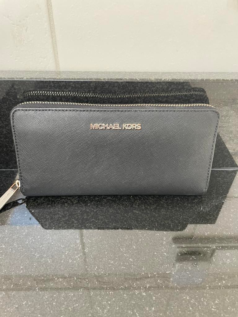 Michael kors portemonnee, Ophalen of Verzenden, Zo goed als nieuw, Zwart