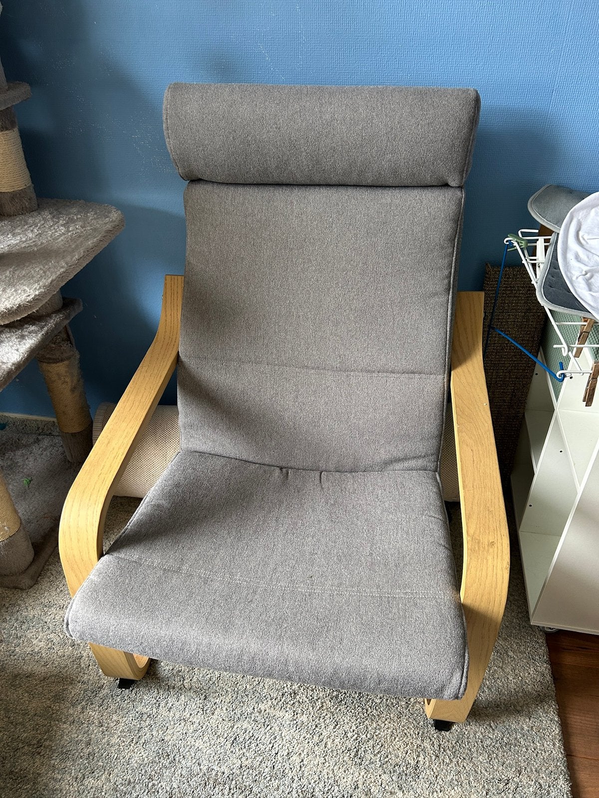 Ikea Poang stoel met 2 kussens, Ophalen, Zo goed als nieuw, Hout, 50 tot 75 cm