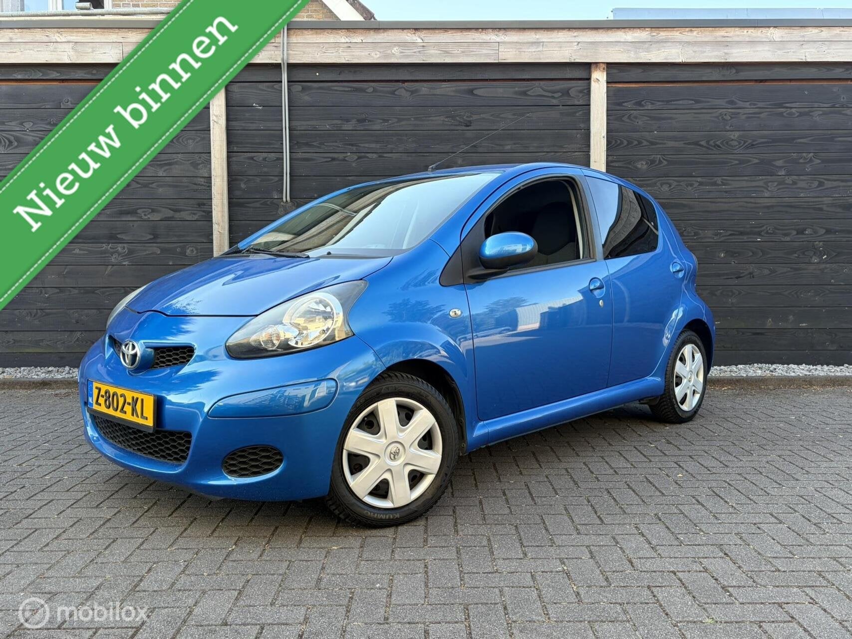 Toyota Aygo 1.0-12V Aspiration Green Navigator AIRCO / CD /, Voorwielaandrijving, Euro 5, Gebruikt, Zwart