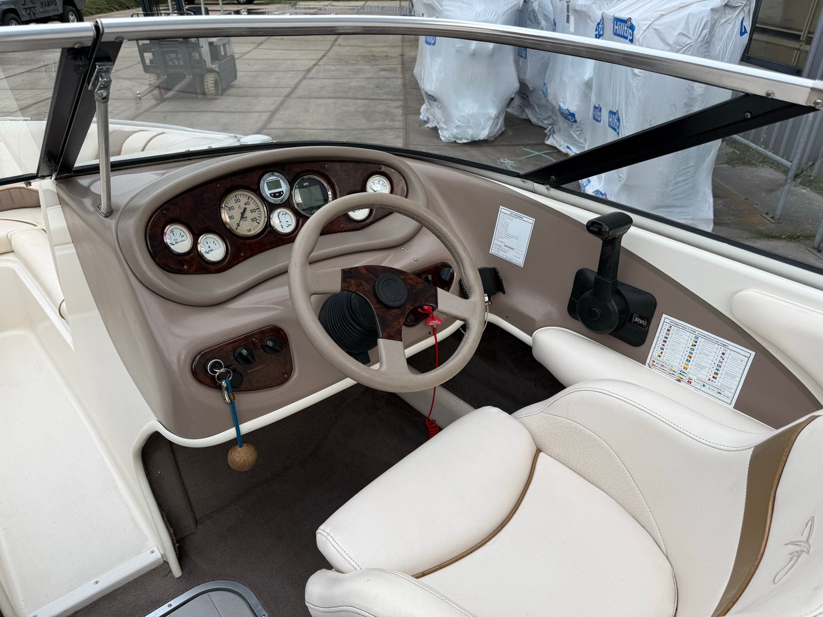 Foto 15 van Monterey 186 Montura met trailer - Volvo Penta 4.3 V6
