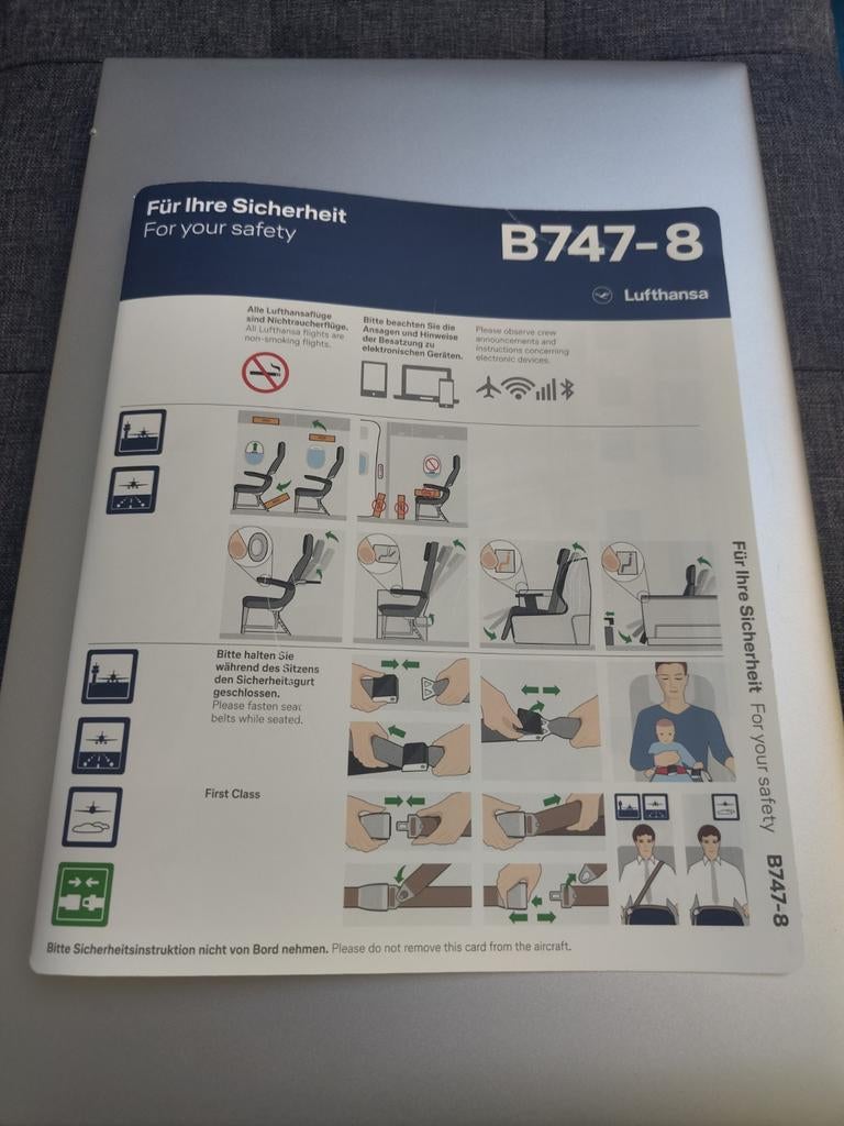 Lufthansa B747-8 Veiligheidskaart - Safety card, Ophalen of Verzenden, Gebruikt
