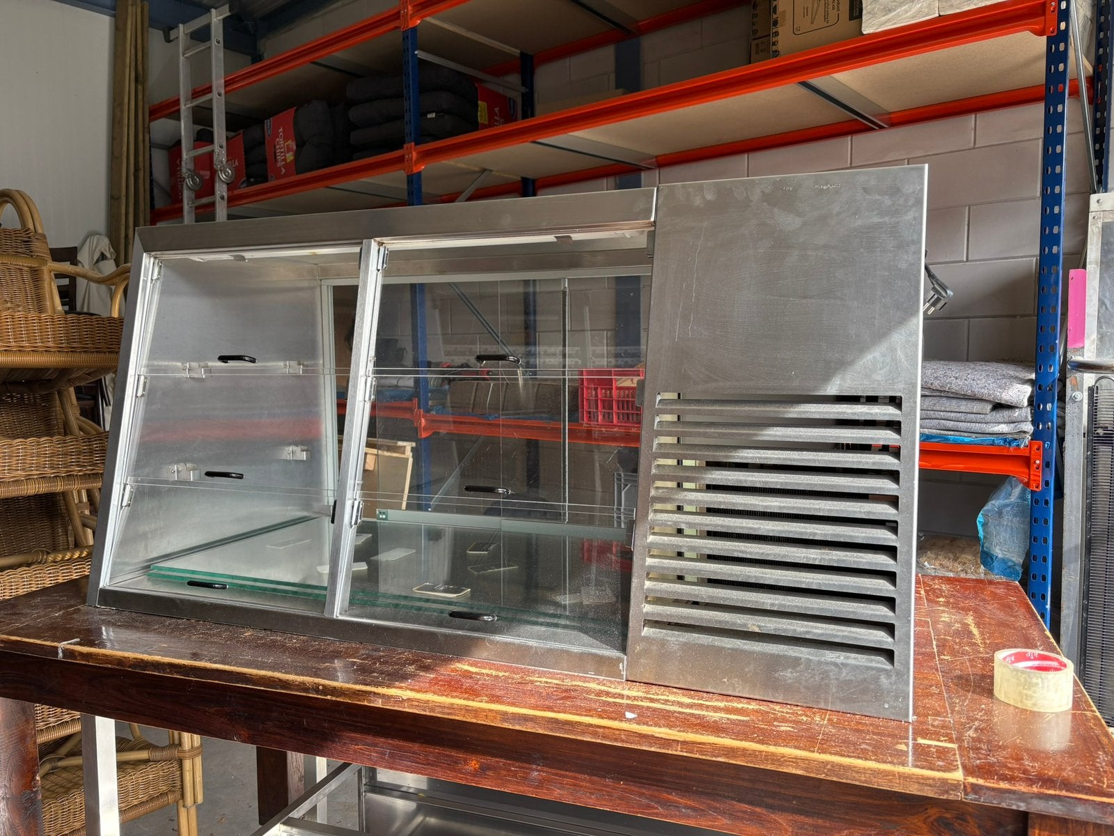 Koelvitrine, Witgoed en Apparatuur, Koelkasten en IJskasten, Ophalen, Zonder vriesvak, 200 liter of meer, 160 cm of meer