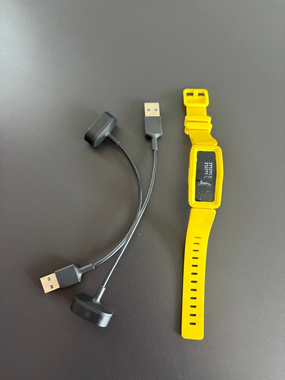 Fitbit ace 3 kids - Geel met opladers, Ophalen, Gebruikt, Geel, Android