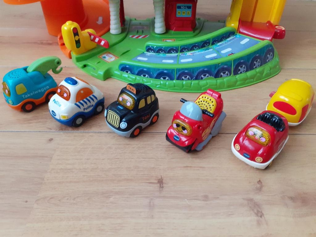 Vtech toet toet auto garage autogarage auto's, Kinderen en Baby's, Speelgoed | Speelgoedvoertuigen, Gebruikt, Ophalen of Verzenden