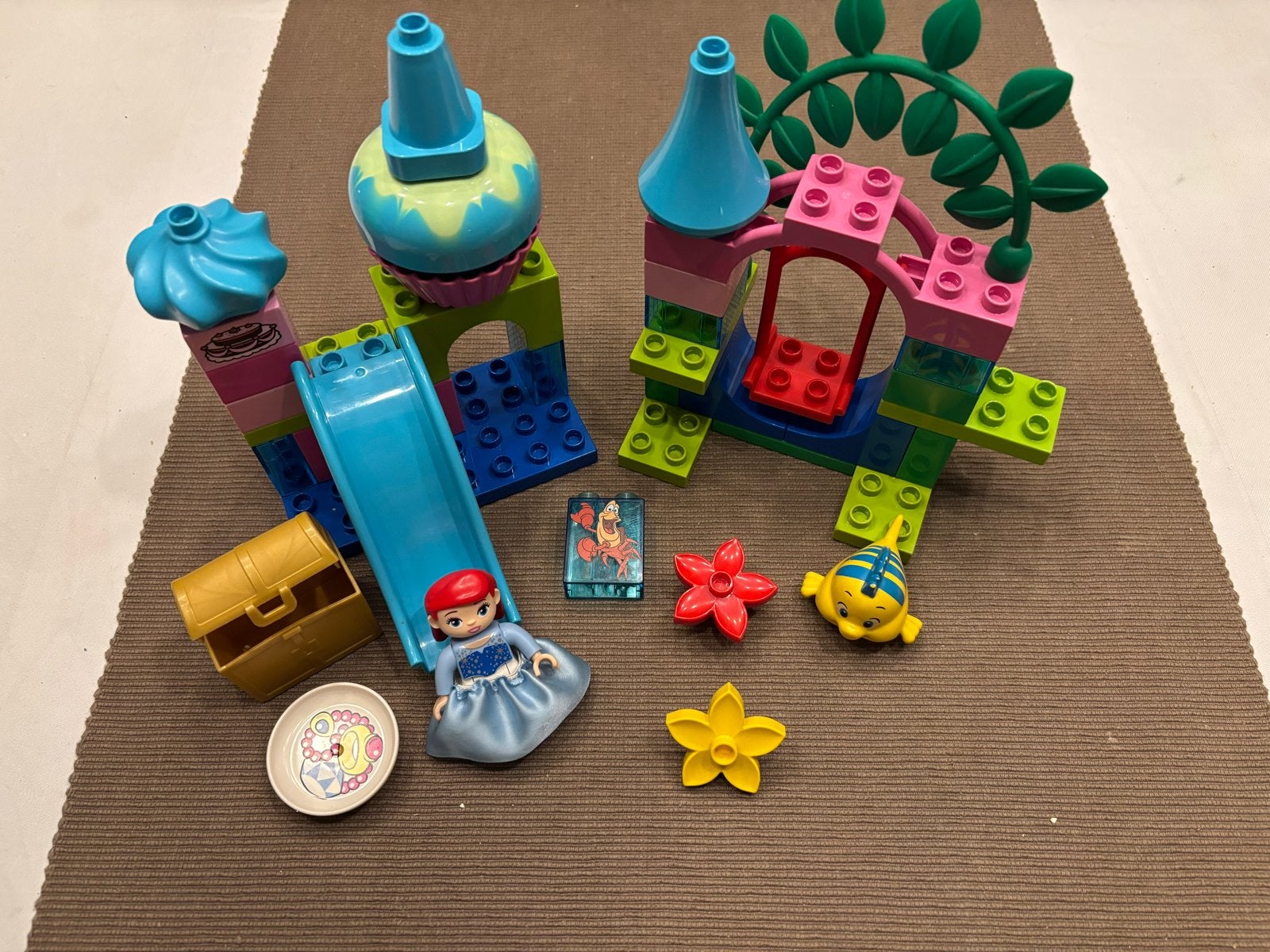 LEGO Duplo Disney Princess Ariel's Onderwaterkasteel, Gebruikt, Lego, Overige typen, Ophalen of Verzenden