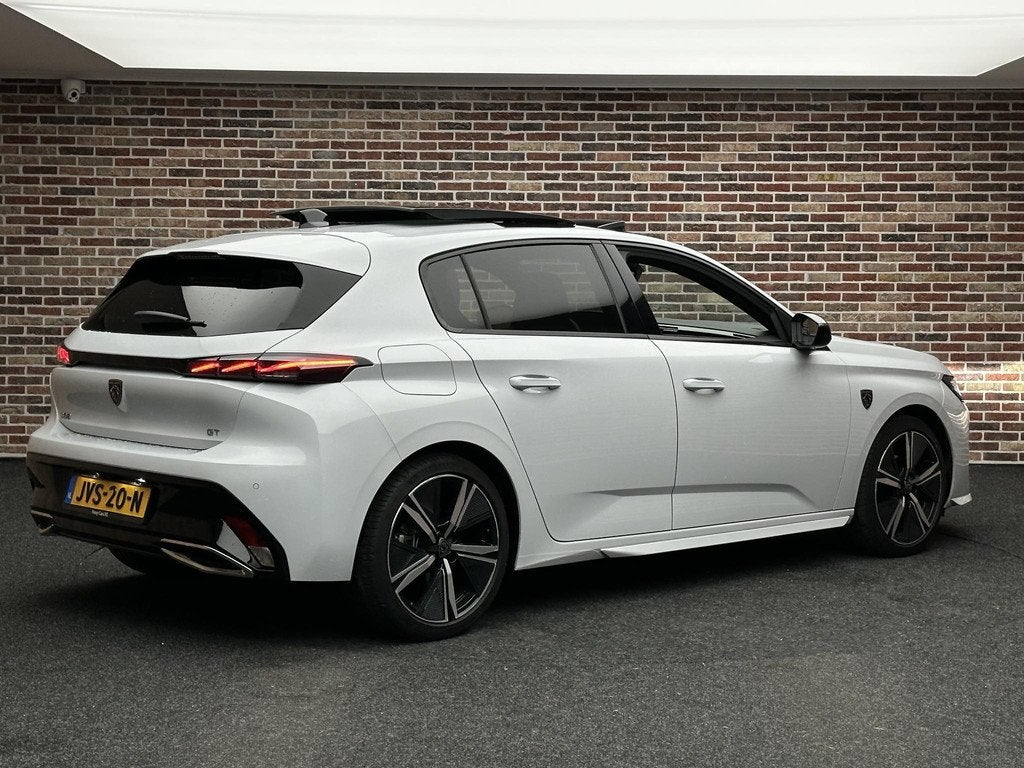 Peugeot 308 1.2 PureTech GT Panorama Virtual Sfeer Massage D, 1263 kg, 1199 cc, Wit, 3 cilinders