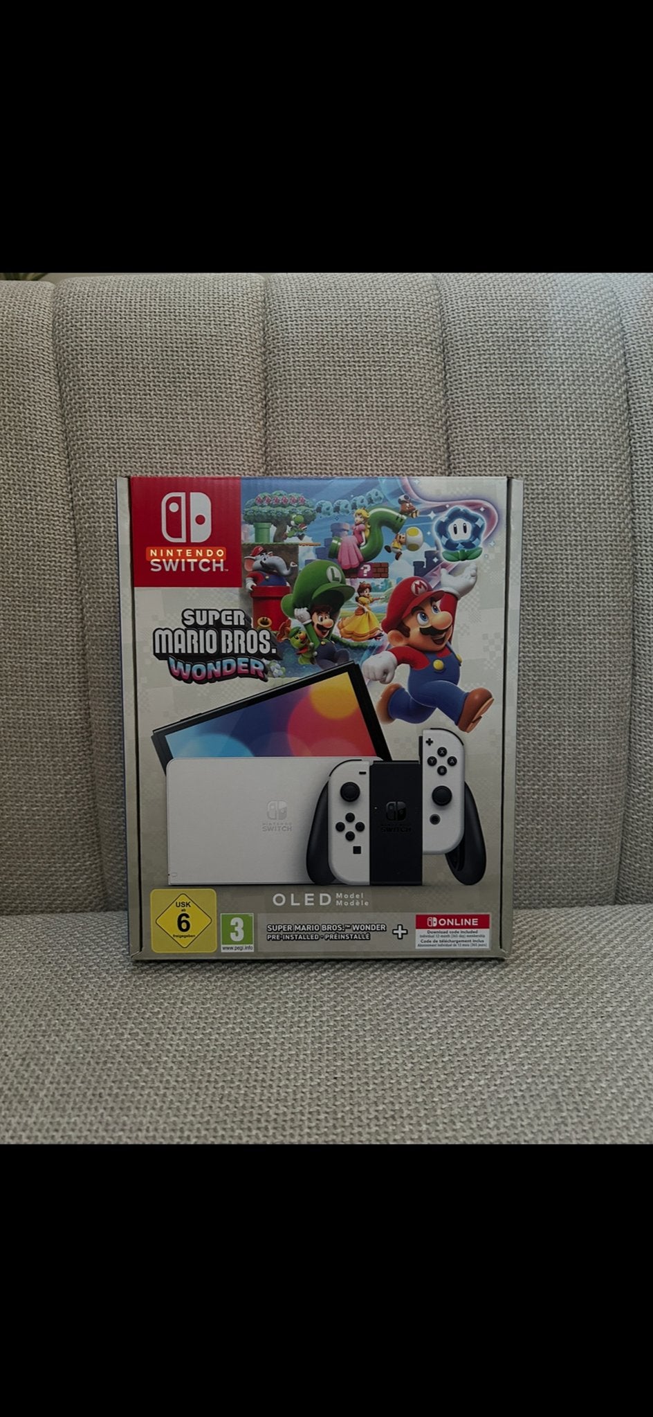 Nintendo Switch OLED met Super Mario Bros Wonder (code gebru, Switch OLED, Met games, Met 2 controllers, Ophalen of Verzenden