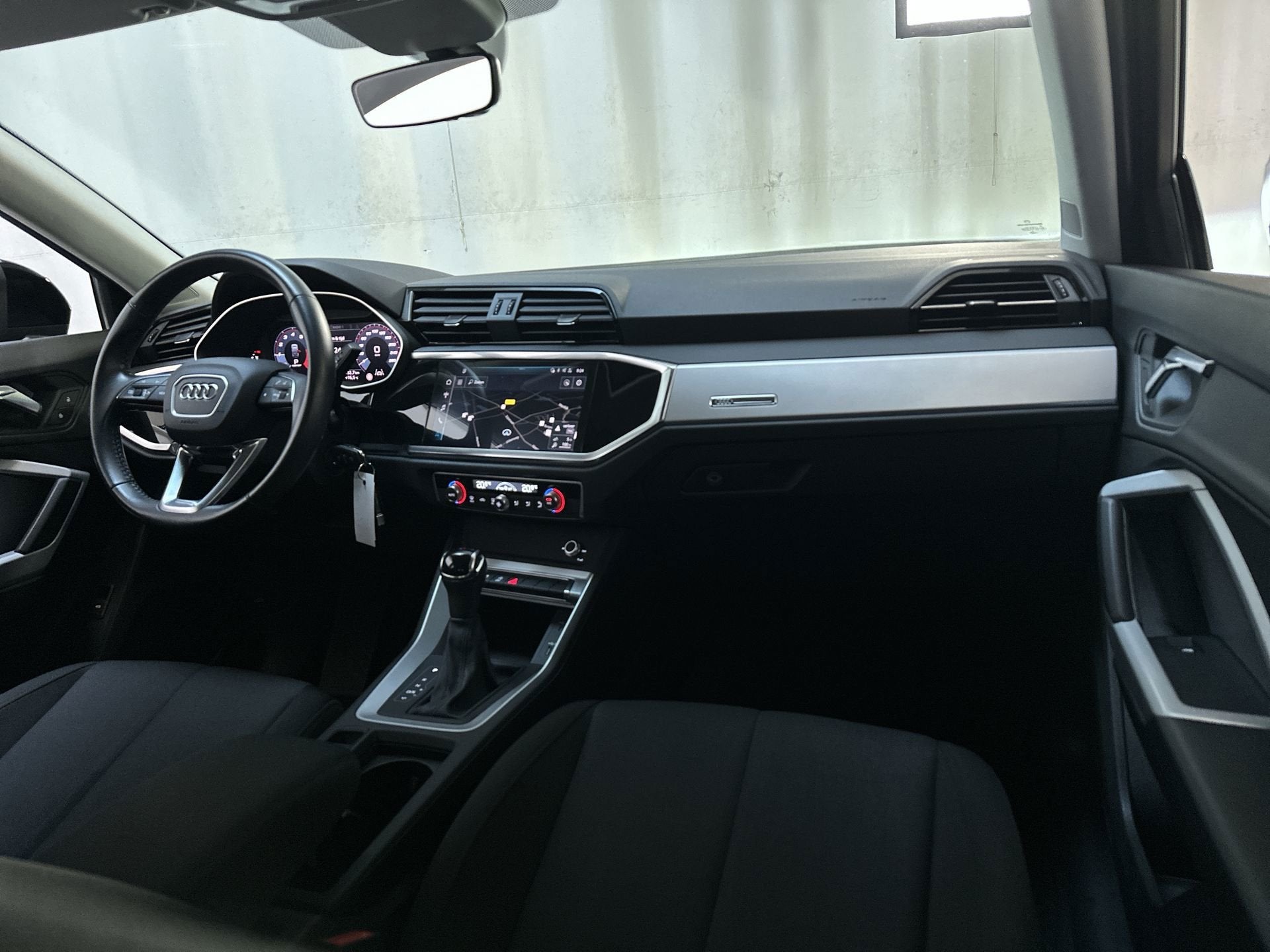 Audi Q3 Sportback 35 TFSI Business Edition Virtual Cockpit N, Auto's, Dealer onderhouden, Stof, 4 cilinders, 1505 kg