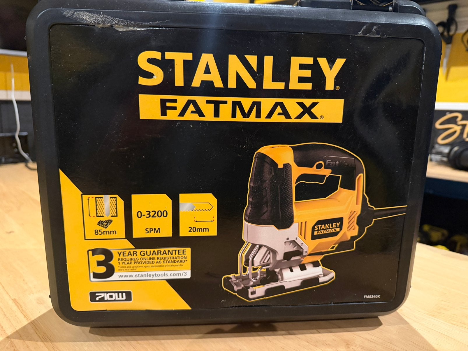 Stanley Fatmax Decoupeerzaag 710W, Ophalen, 600 tot 1200 watt, Zo goed als nieuw, Decoupeerzaag
