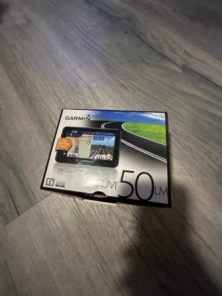 Nieuwe Garmin nüvi 50 LM navigatiesysteem, Auto diversen, Autonavigatie, Ophalen, Zo goed als nieuw
