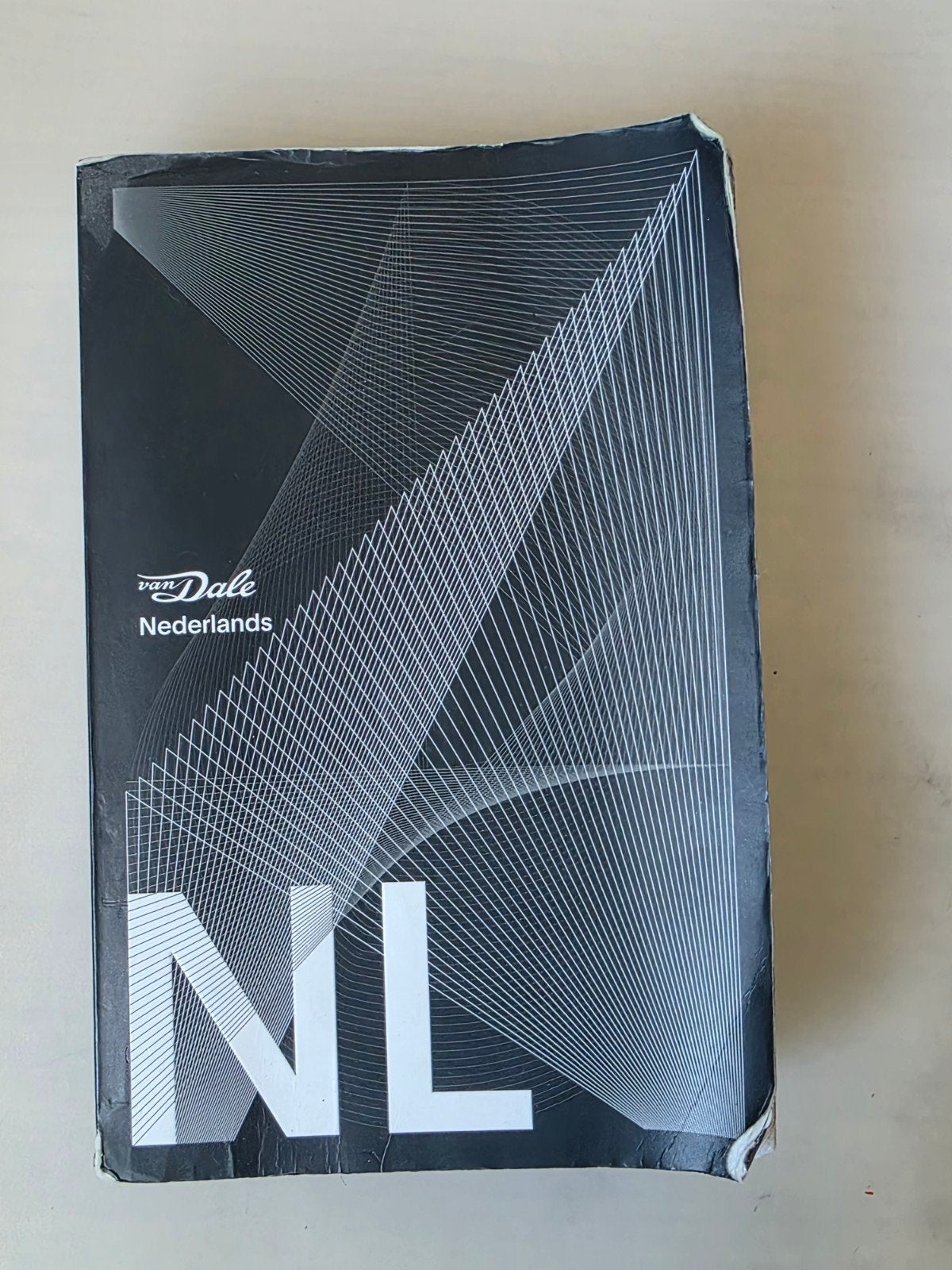 Van Dale Nederlands NL Woordenboek - Gebruikt, Boeken, Ophalen, Gelezen, Van Dale, Nederlands