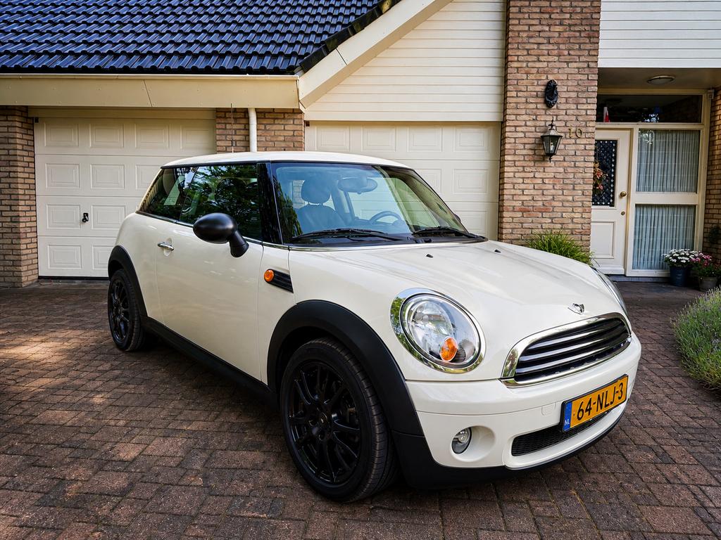 MINI One | NAP | Nieuwe koppeling + APK | Zeer netjes |, Voorwielaandrijving, Stof, 40 €/maand, Zwart