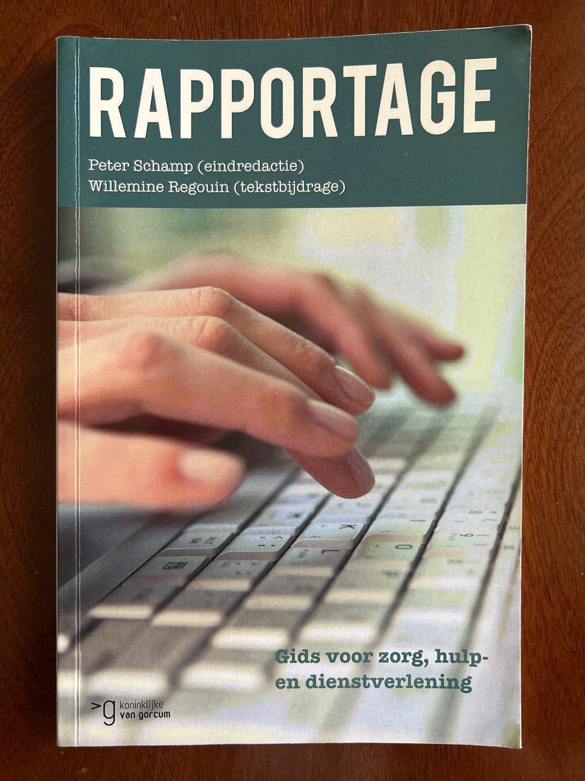 Rapportage: Gids voor zorg, hulp- en dienstverlening, Ophalen of Verzenden, Gelezen