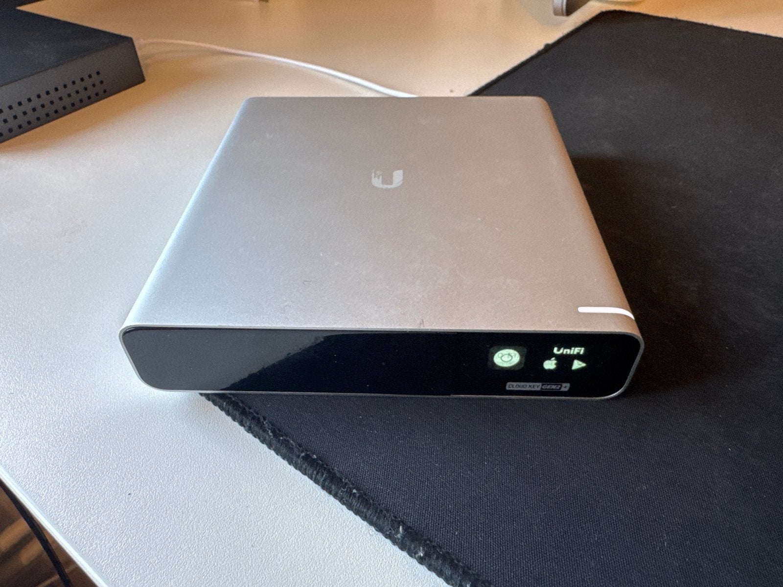 UniFi Cloud Key GEN2+ met 750GB HDD, Ophalen of Verzenden, Gebruikt, Router