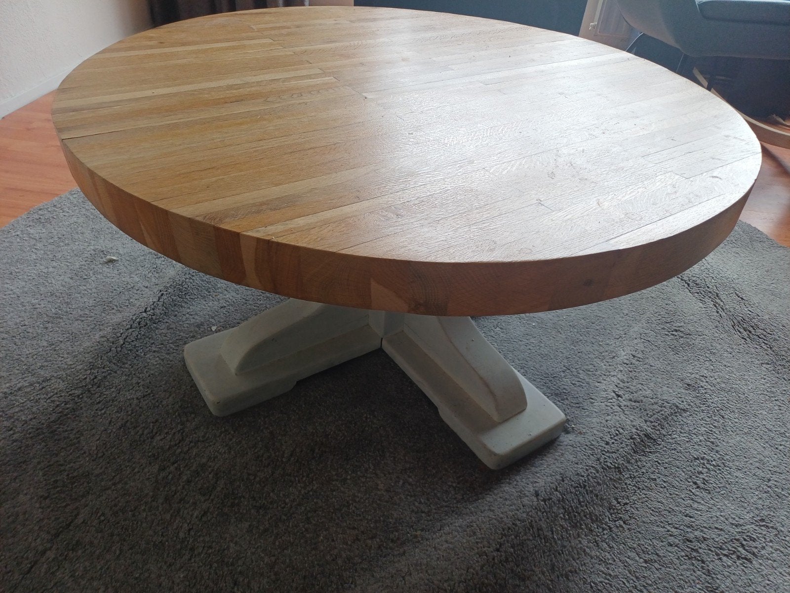 Degelijke ronde tafel - 97 cm doorsnede, Ophalen, 50 tot 100 cm, Rond, 50 tot 100 cm