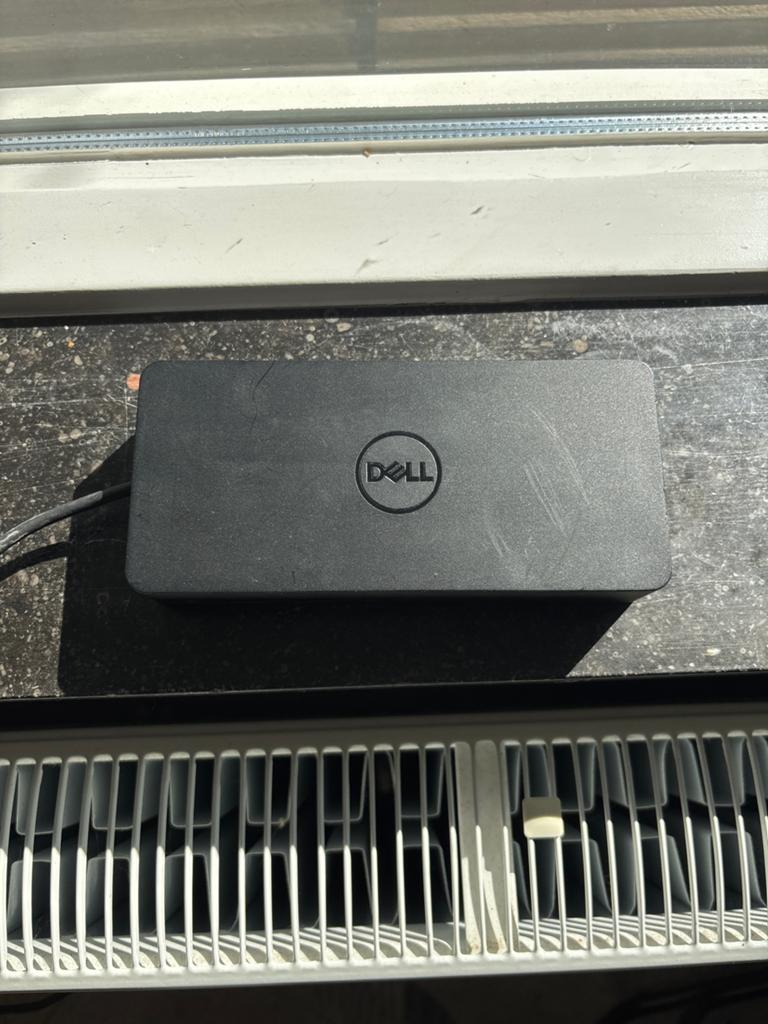 Dell Docking Station D6000 - USB-C/USB-A, Computers en Software, Dockingstations, Ophalen of Verzenden, Gebruikt, Docking station