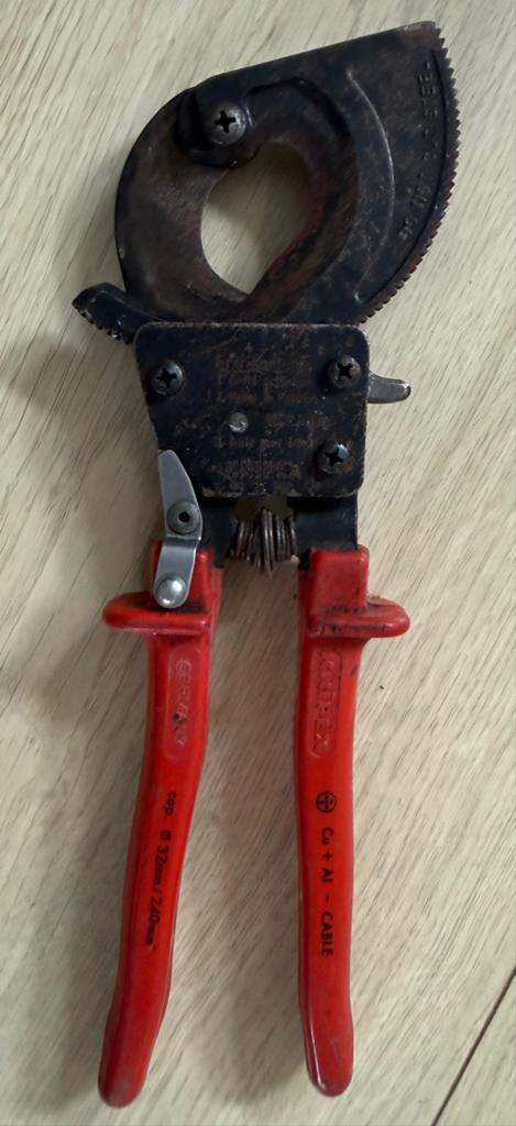 Professioneel installatie/elektrotechniek gereedschap, Ophalen of Verzenden, Gebruikt
