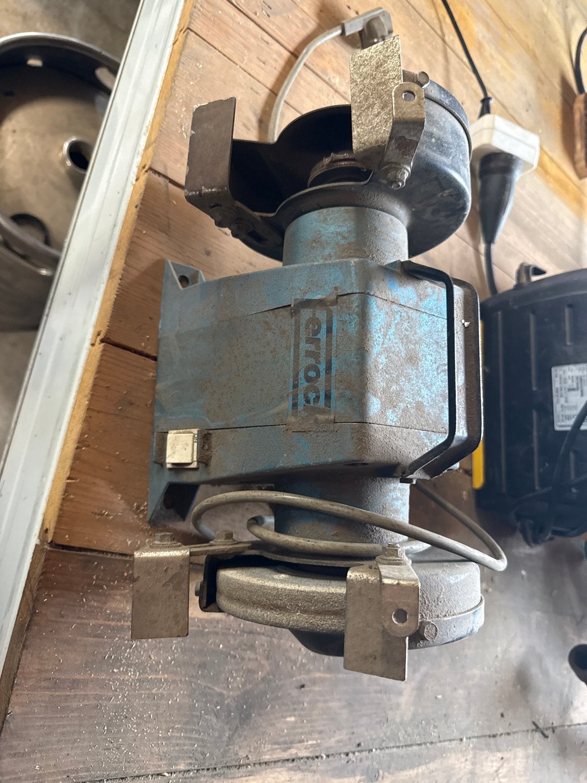 Creusen DS 7150 TS Werksbankslijpmachine, Ophalen of Verzenden, Gebruikt, Minder dan 700 watt, Werkbankslijpmachine