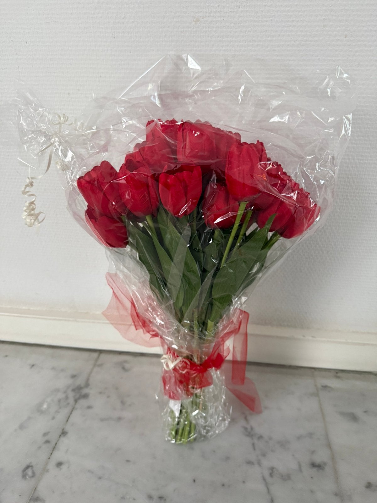 Nieuwe kunstbloemen: rode tulpen., Ophalen of Verzenden, Nieuw, Boeket, Rood