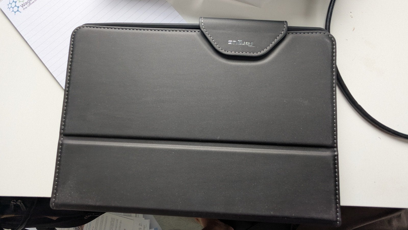 Targus beschermhoes i-pad nooit gebruikt., 11 inch, Nieuw, Bescherming voor- en achterkant, Ophalen of Verzenden