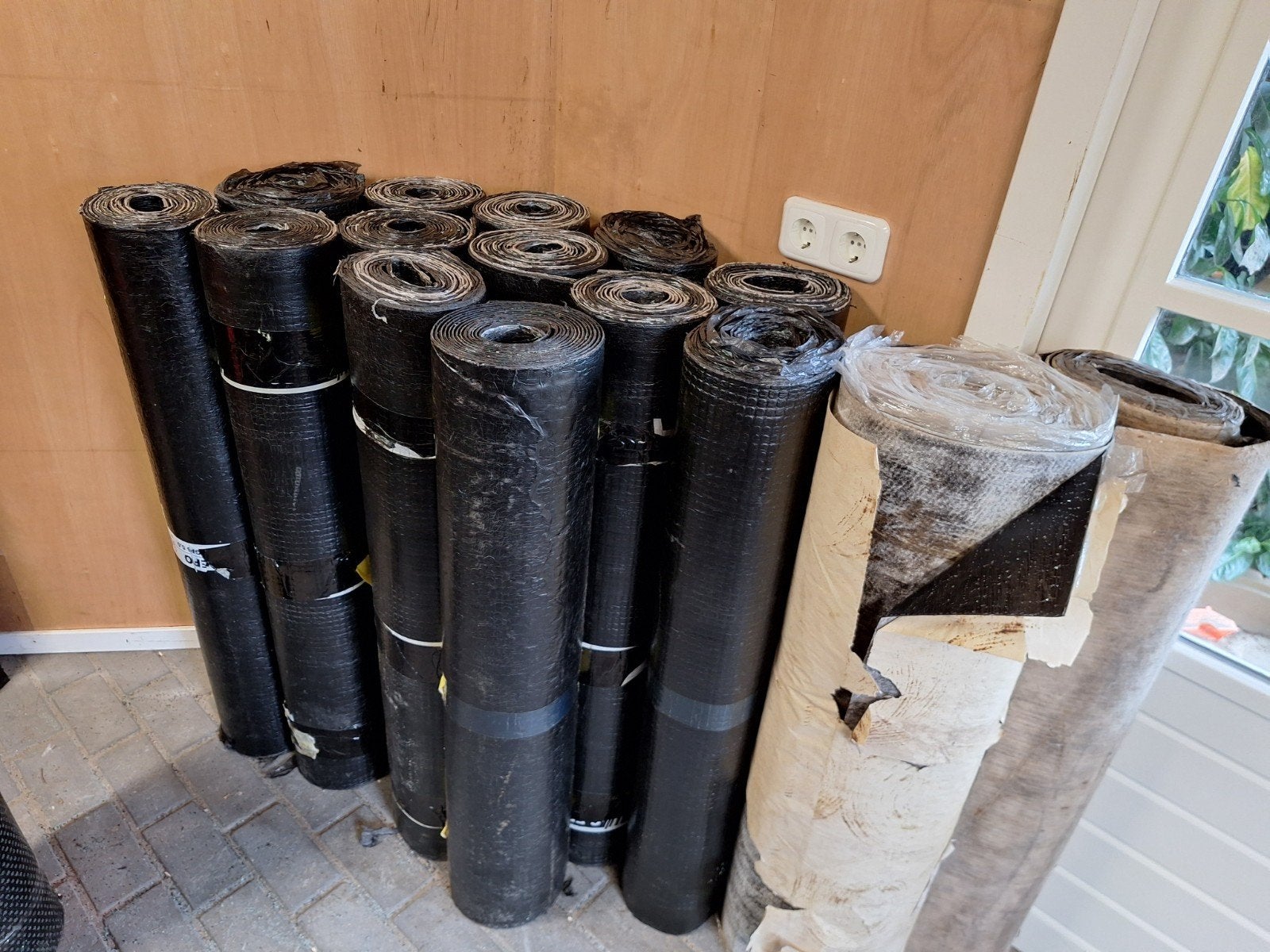 Bitumen dakbedekking rollen - B-keus - 5 meter per rol, Ophalen, Overige materialen, Zwart, Nieuw