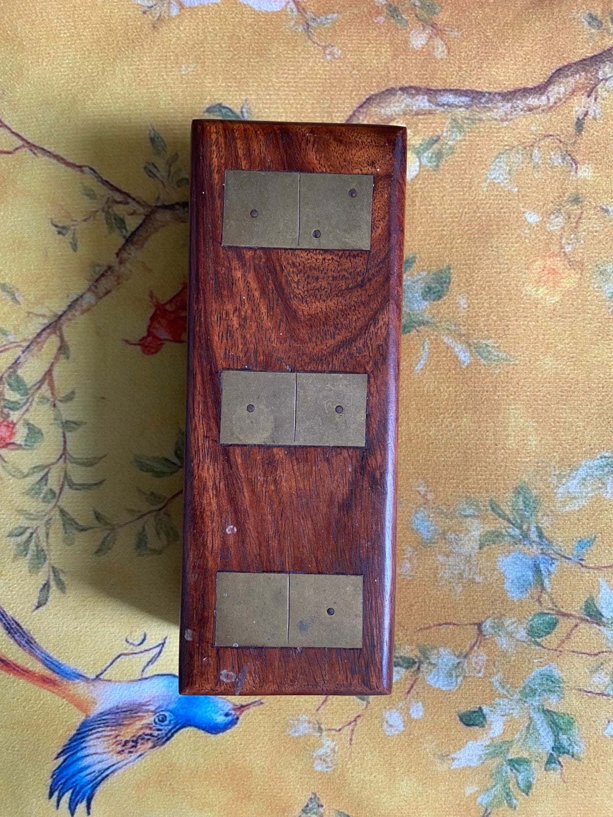 Vintage dominoset met messing inlegwerk., Verzenden