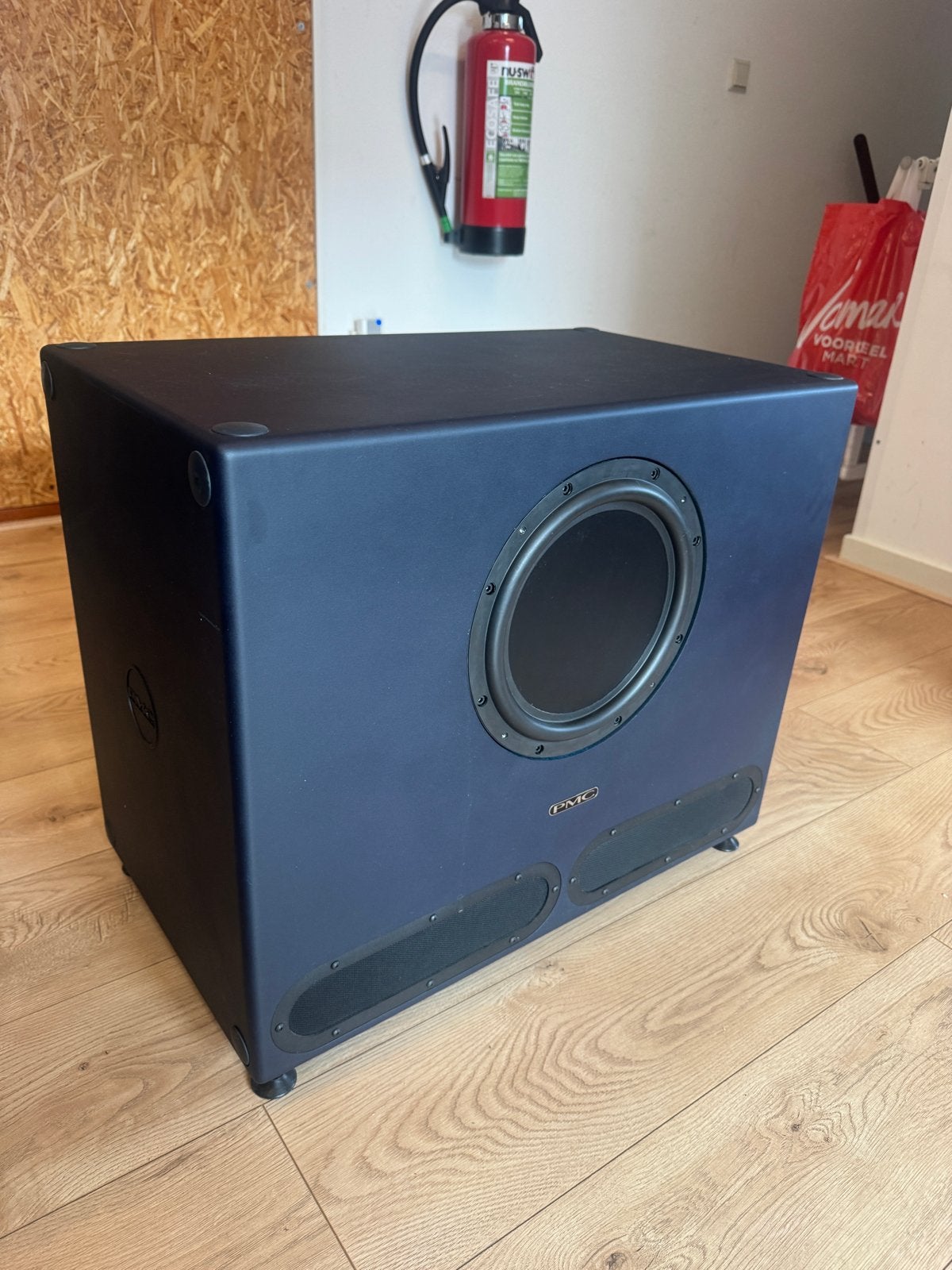 PMC TwoTwo Sub2 actieve subwoofer, Audio, Tv en Foto, Subwoofer, Ophalen of Verzenden, Zo goed als nieuw, Geschikt voor surround/home cinema