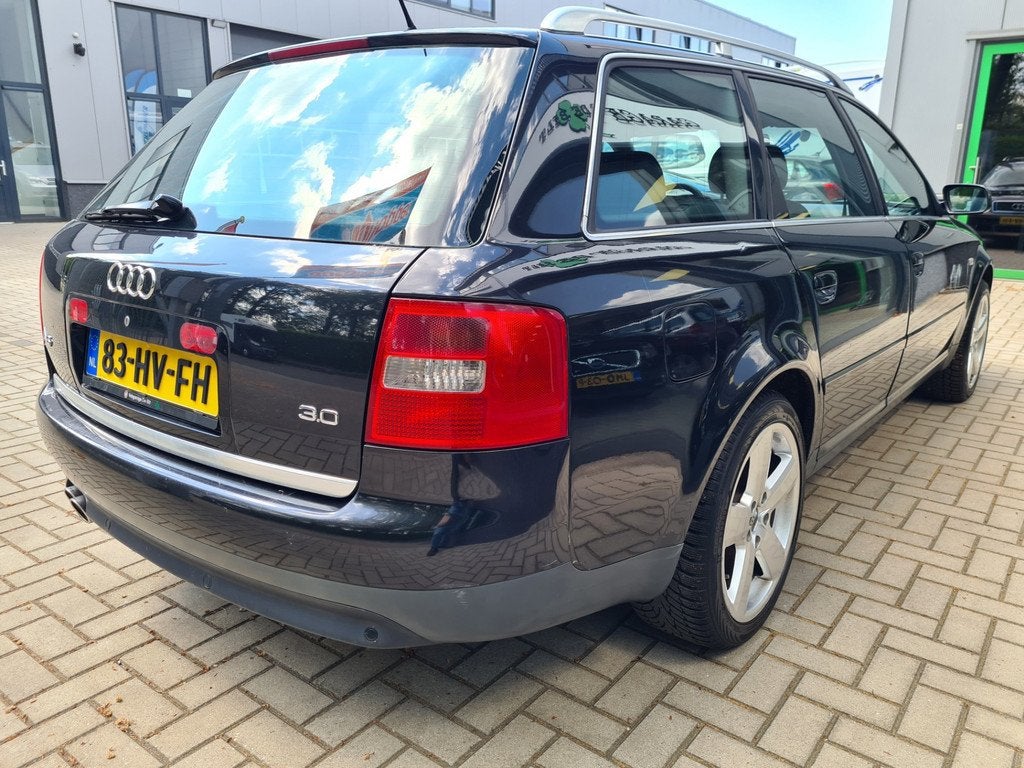 Audi A6 Avant 3.0 Exclusive van 1e eigenaar!, Auto's, Zwart, Zwart, 93 €/maand, Euro 4