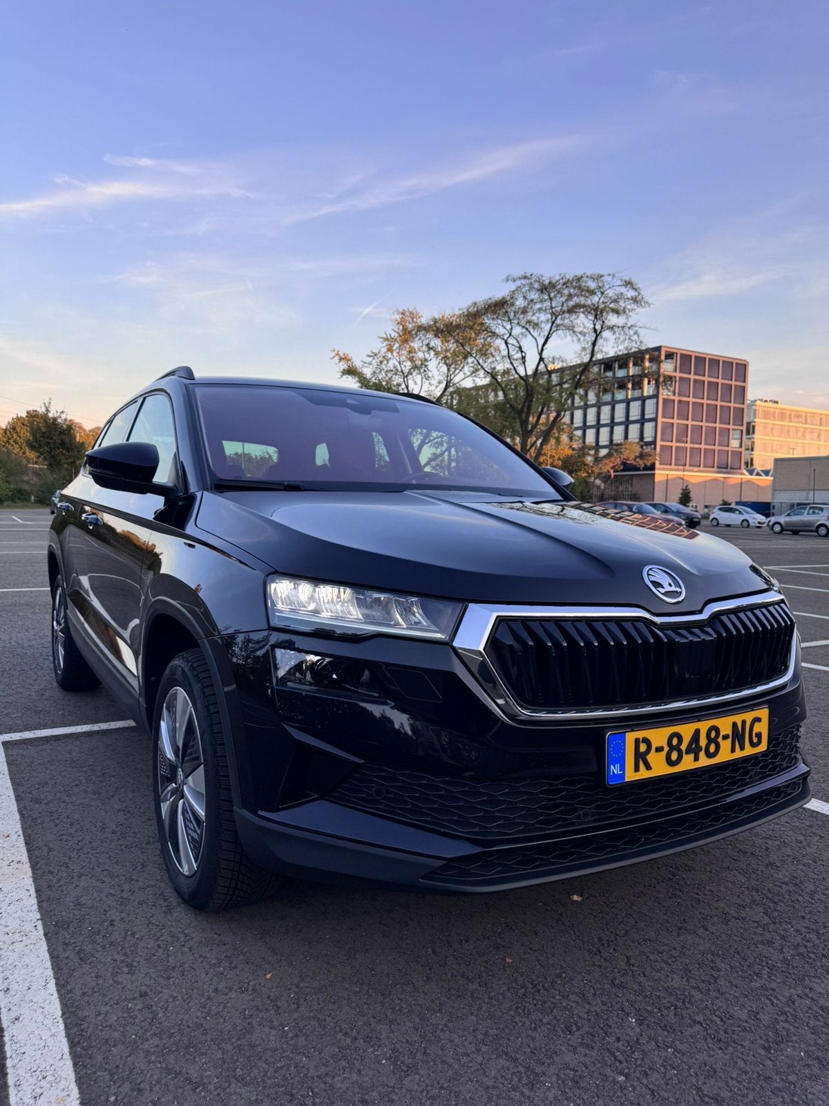 Skoda Karoq 1.5 TSI ACT  Business Edition Plus, 1498 cc, Euro 6, 4 cilinders, Zwart