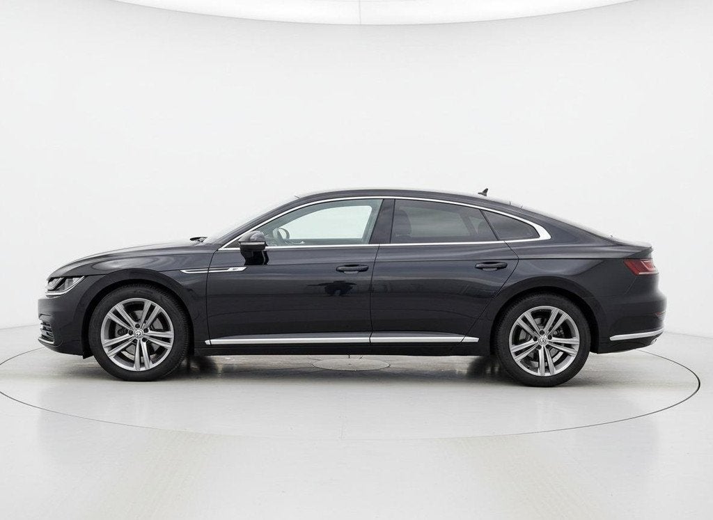 Volkswagen Arteon 2.0 TSI R-Line Business+ STOELVERWARMING -, Auto's, Volkswagen, 1984 cc, Zwart, Bedrijf, 1500 kg