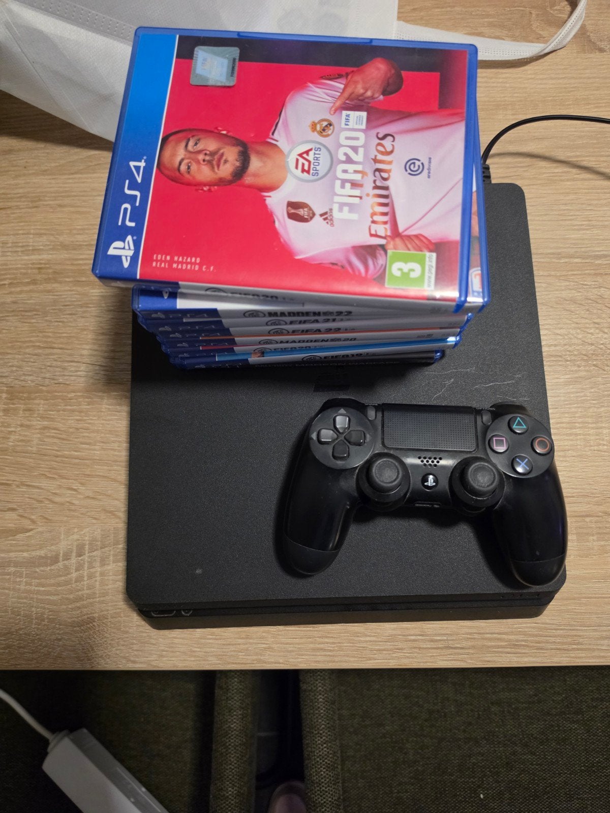 Ps4 te koop met games, Spelcomputers en Games, Spelcomputers | Sony PlayStation 4, Ophalen, Met games, Zo goed als nieuw, Met 1 controller